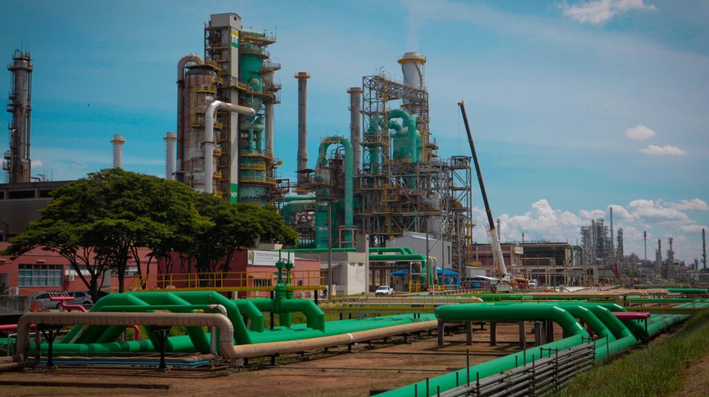 Petrobras tests sustainable aviation fuel at Revap