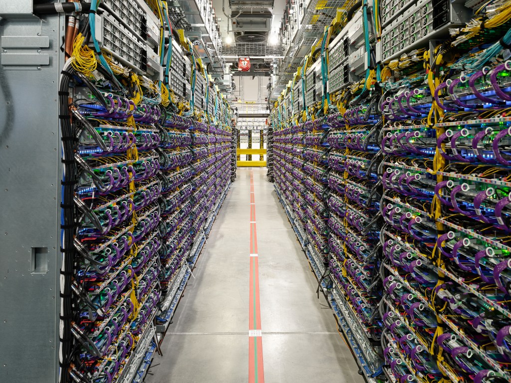 Anatel Maps Brazil’s Digital Backbone in Push to Regulate Data Infrastructure