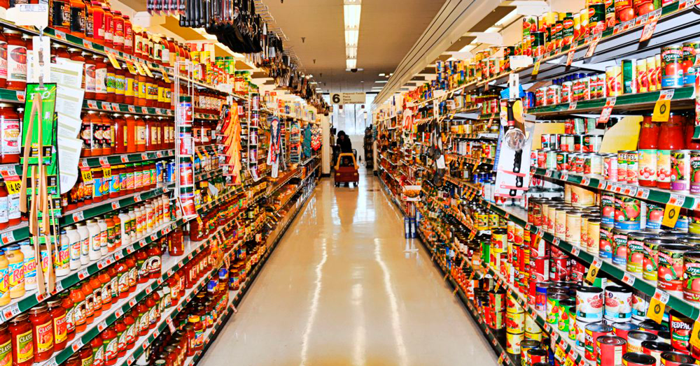 Brazil Retail Falls 3% as Inflation Squeezes Shoppers