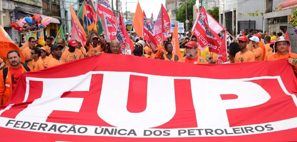 Oil Workers Approve Petrobras Labor Deal, Ending Strike at Most Sites