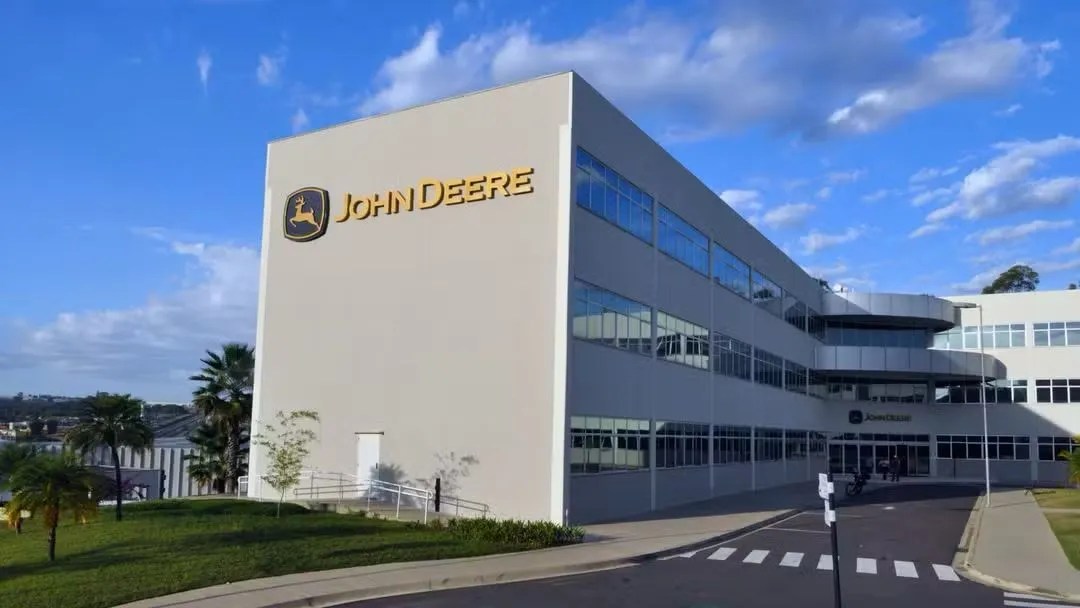 John Deere opens Canoas plant after R$42 million investment