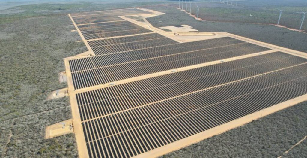 Bahia solar complex starts operations with 100 MW capacity