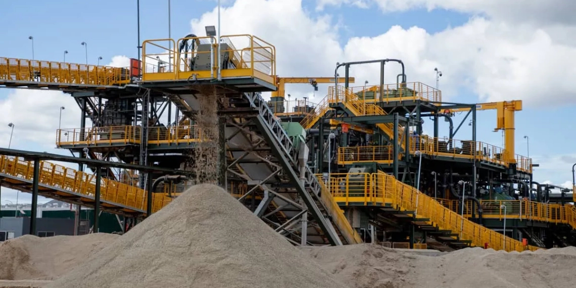 Sigma Lithium Mine Halted as Brazil Flags ‘Imminent Risk’ Near Local Community