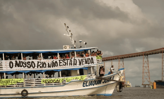 Lula to Revoke Amazon Waterway Privatization Decree After Protests