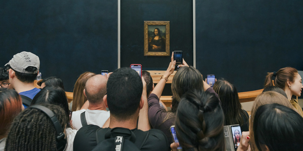 The Art of the Queue: When Museums Hit Capacity