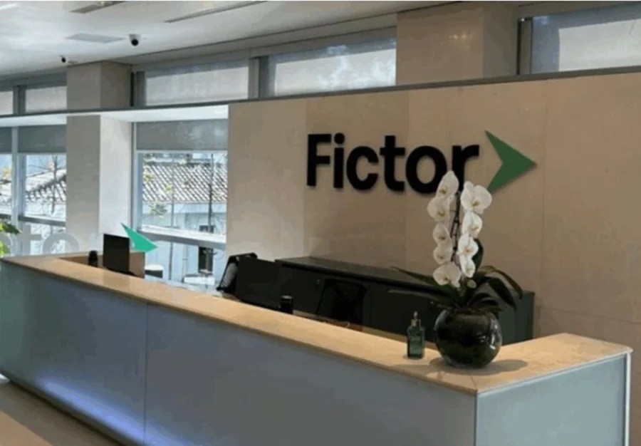 Auditor Quits as Fictor Controlling Shareholder Enters Restructuring