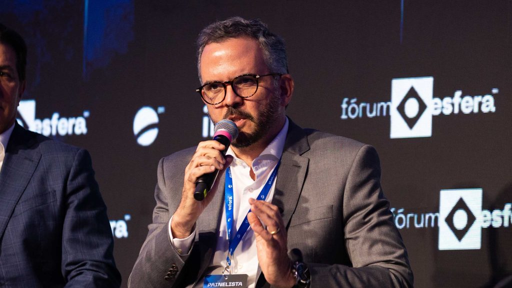 Brazil Targets Tecon Santos 10 Auction in 2026