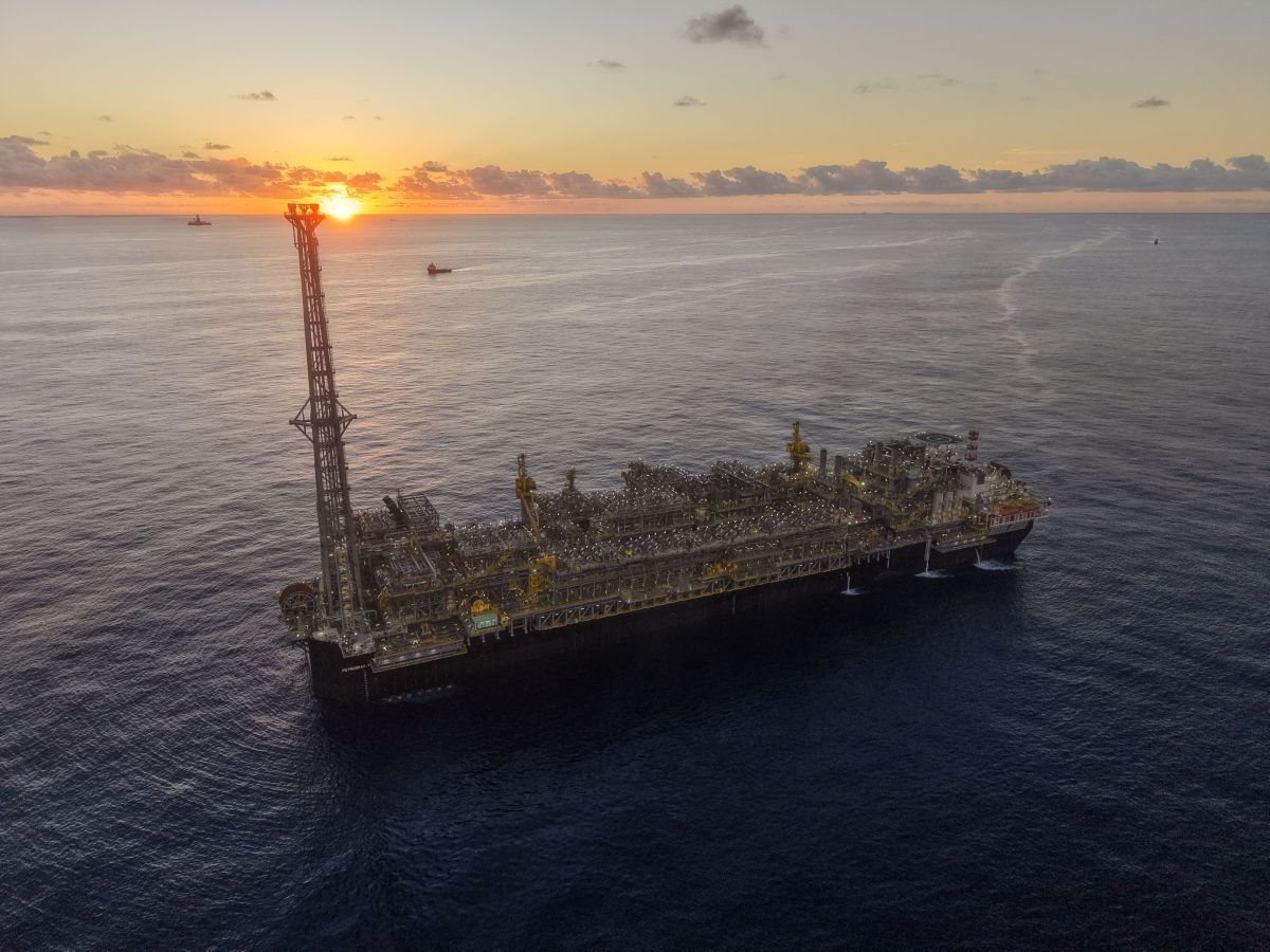 Petrobras, ANP Seal Deal on 335 Offshore Wells