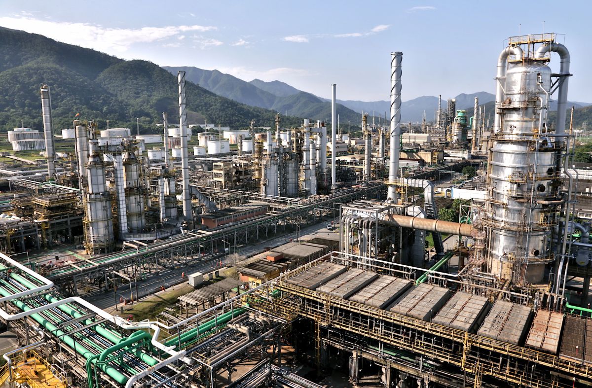 Petrobras Approves $1.2 Billion Biojet Fuel, Renewable Diesel Plant in Brazil