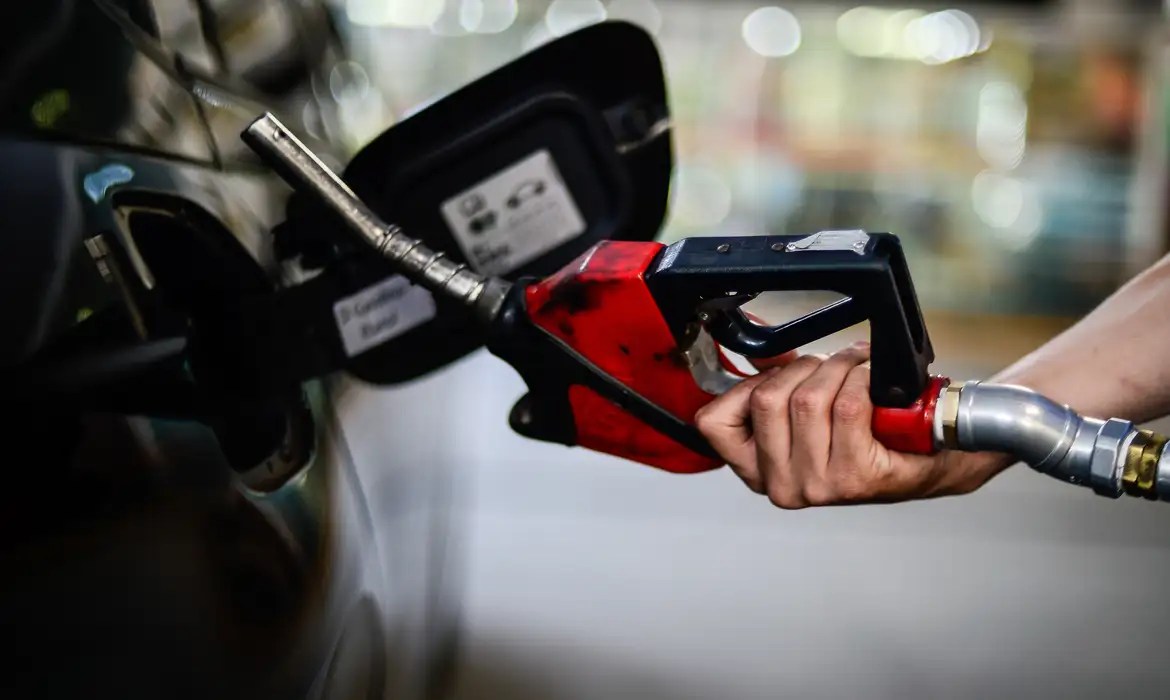Brazil to Decide on Higher Ethanol Blend in Gasoline